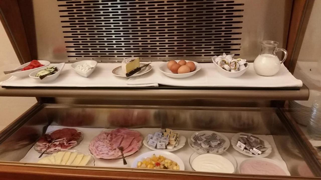 Goldene Rose Hotell Naturns Eksteriør bilde